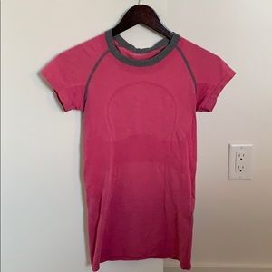 Lulu lemon workout top
